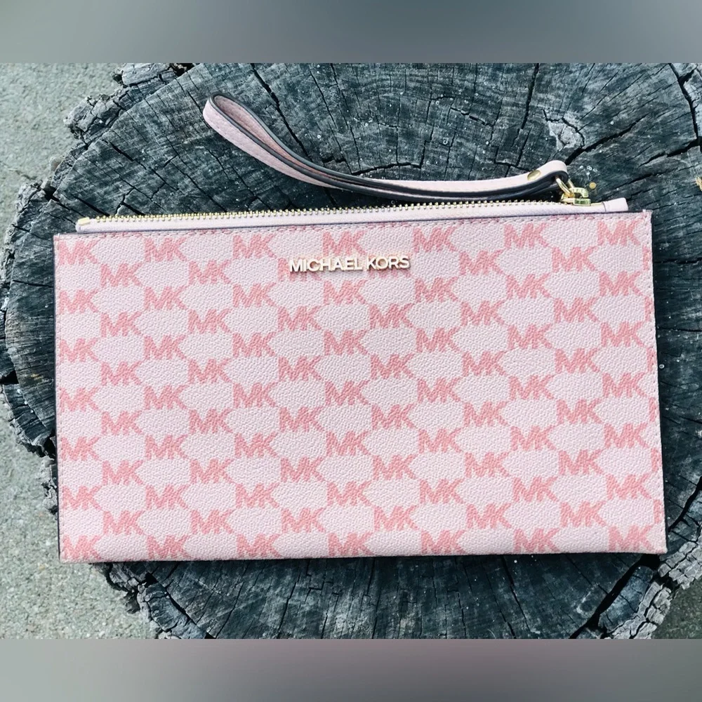 MICHAEL Michael Kors Pink Monogram Logo Jet Set Wristlet with Gold Hardware NWOT